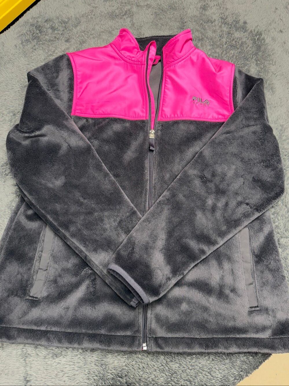 FILA Sport Gray and Pink Fleece Women’s Large Jacket in great shape!